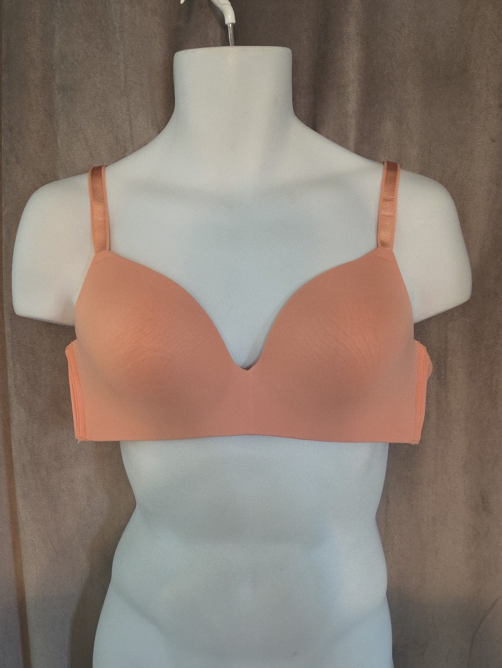 NWOT 40C Auden Seamless T-Shirt Bra in Peach